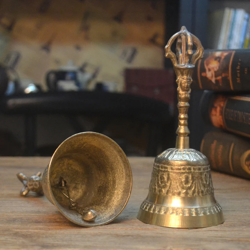 Pure brass bells, restaurant bars, tables, food bells, retro wind chimes, hand-cranked decorations, called dinner bells