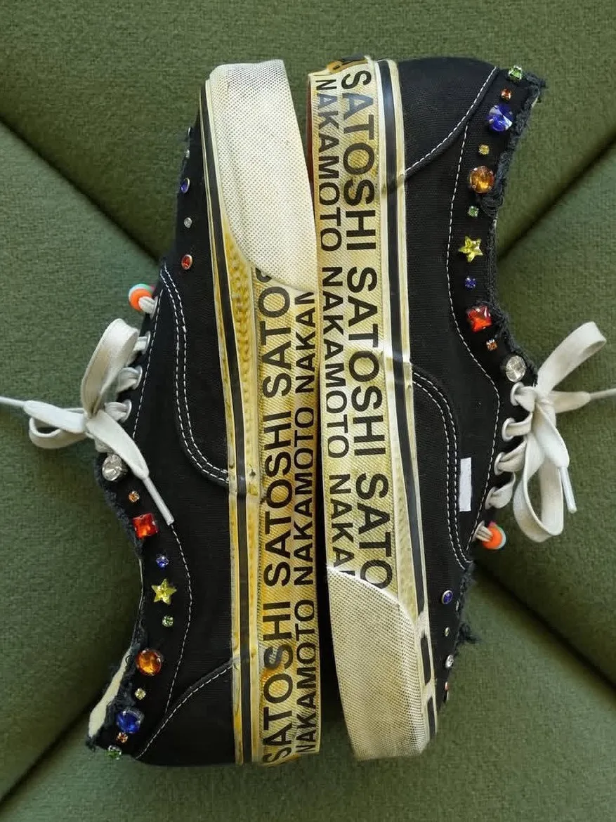 Street Style Punk Rivet  Worn-out Low-top Casual Canvas Shoes Men's Skateboarding Shoes Fashionable Leisure Footwear