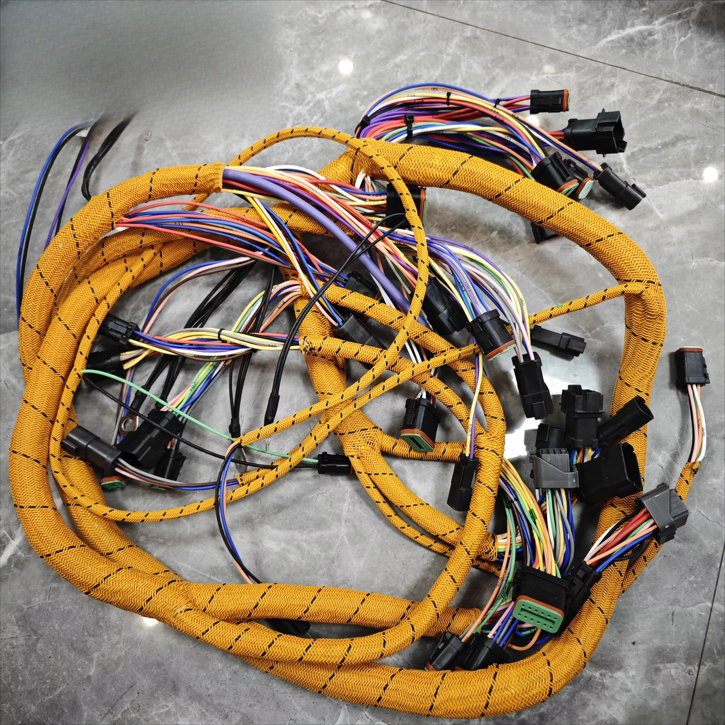 

LNHF Excavator 320D Left Handle Harness Suitable for 315D 320D 336D 345D 1356086 135-6086 for