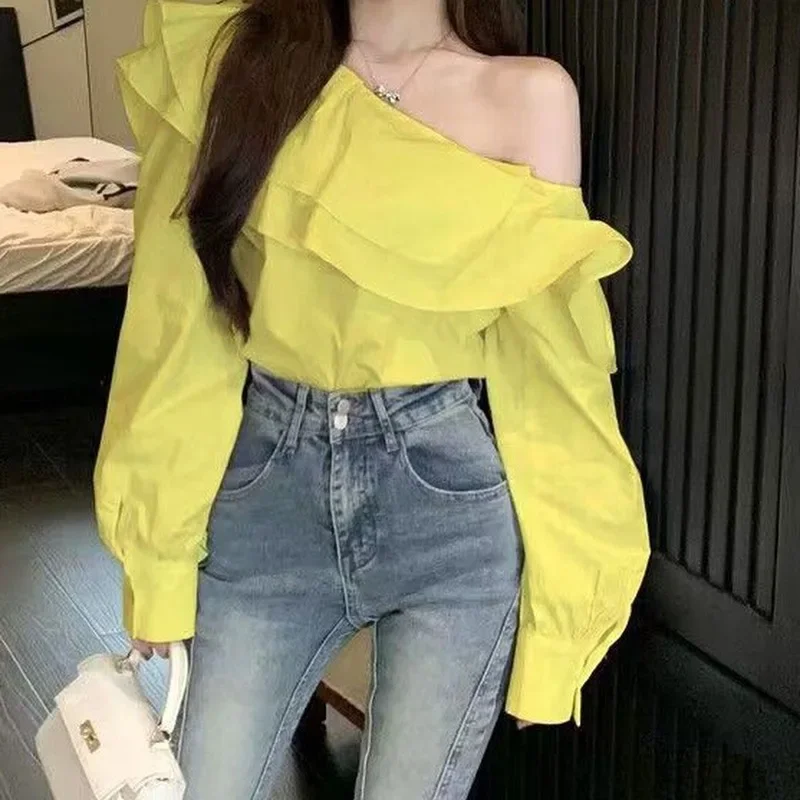 

Женская блузка с открытыми плечами и отделкой в виде листьев лотоса, новинка весна-осень 2024, с длинными рукавами, в стиле французского шика, короткий топ.