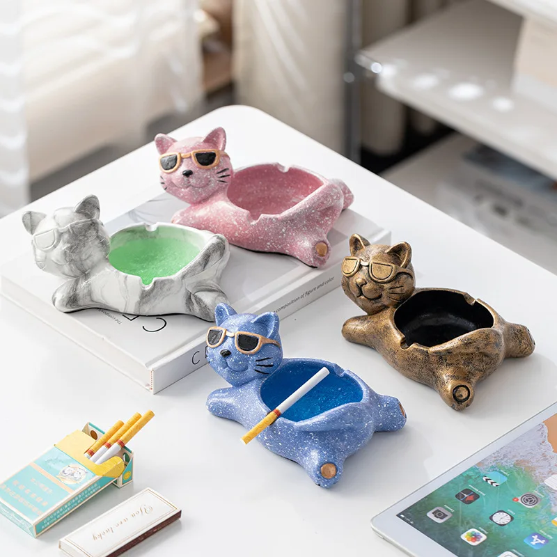 Cute Cat Cigarette Ashtray Indoor Outdoor Ash Holder for Smokers Desktop Smoking Ash Tray Home Office Decoration