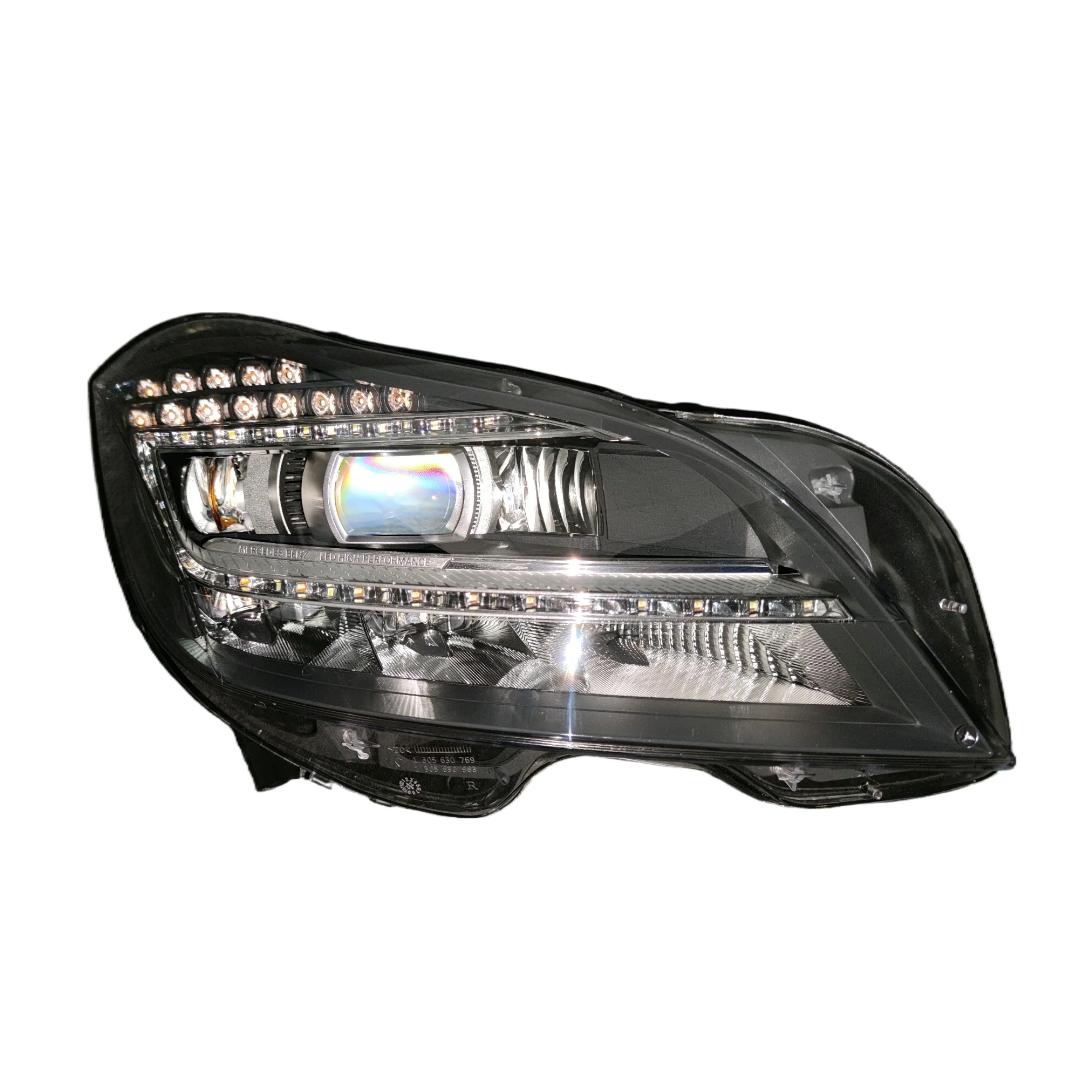 مصابيح أمامية عالية الجودة مناسبة لسيارات مرسيدس بنز CLS W218 LED