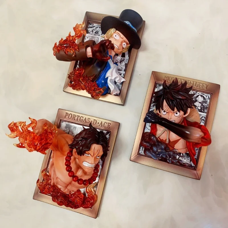 

Anime One Piece GK Gravity Sabo Ace Luffy Three Brothers Photo Frame Refrigerator Sticker Statue Hand-run Model Ornament