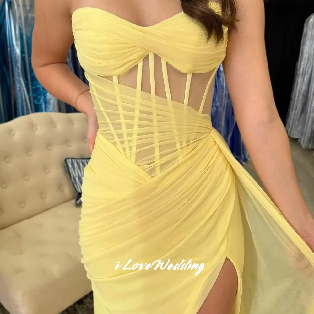 Amarelo sem alças vestidos de noite 2025 sem mangas sem costas sereia até o chão lado split plissado vestido de festa de casamento personalizado