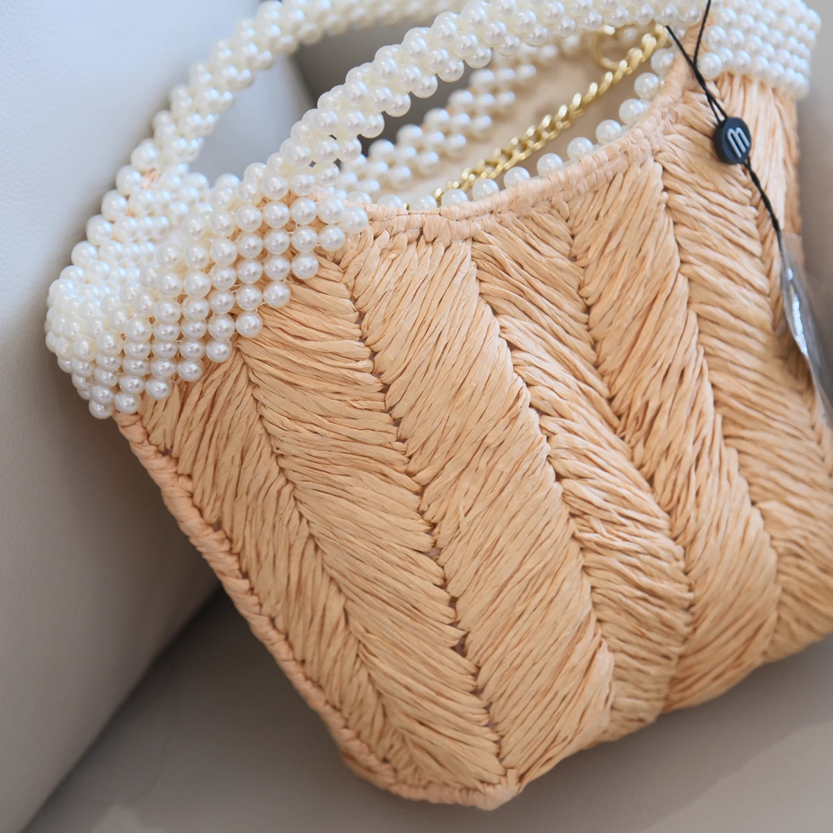 

Летняя модная тканая женская сумка с жемчужной ручкой, сумка-мессенджер с цепочкой, французские соломенные сумки-ведра, женская сумка в иностранном стиле с бисером