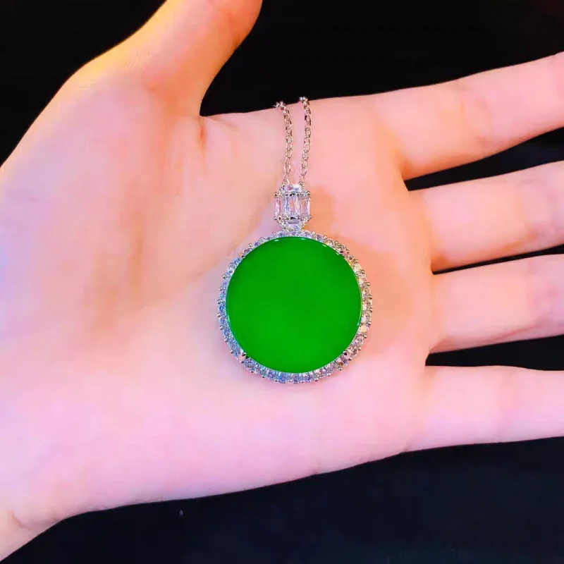 Natural green chalcedony peace amulet round pendant, same style as agate, full diamond chalcedony necklace wholesale 6