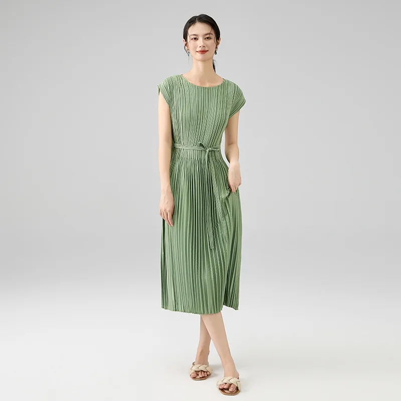 

Miyake Pleated Solid Color Dress 2025 Spring and Summer New Temperament Wild Collar Sleeveless Loose Thin Lace-up Long Skirt