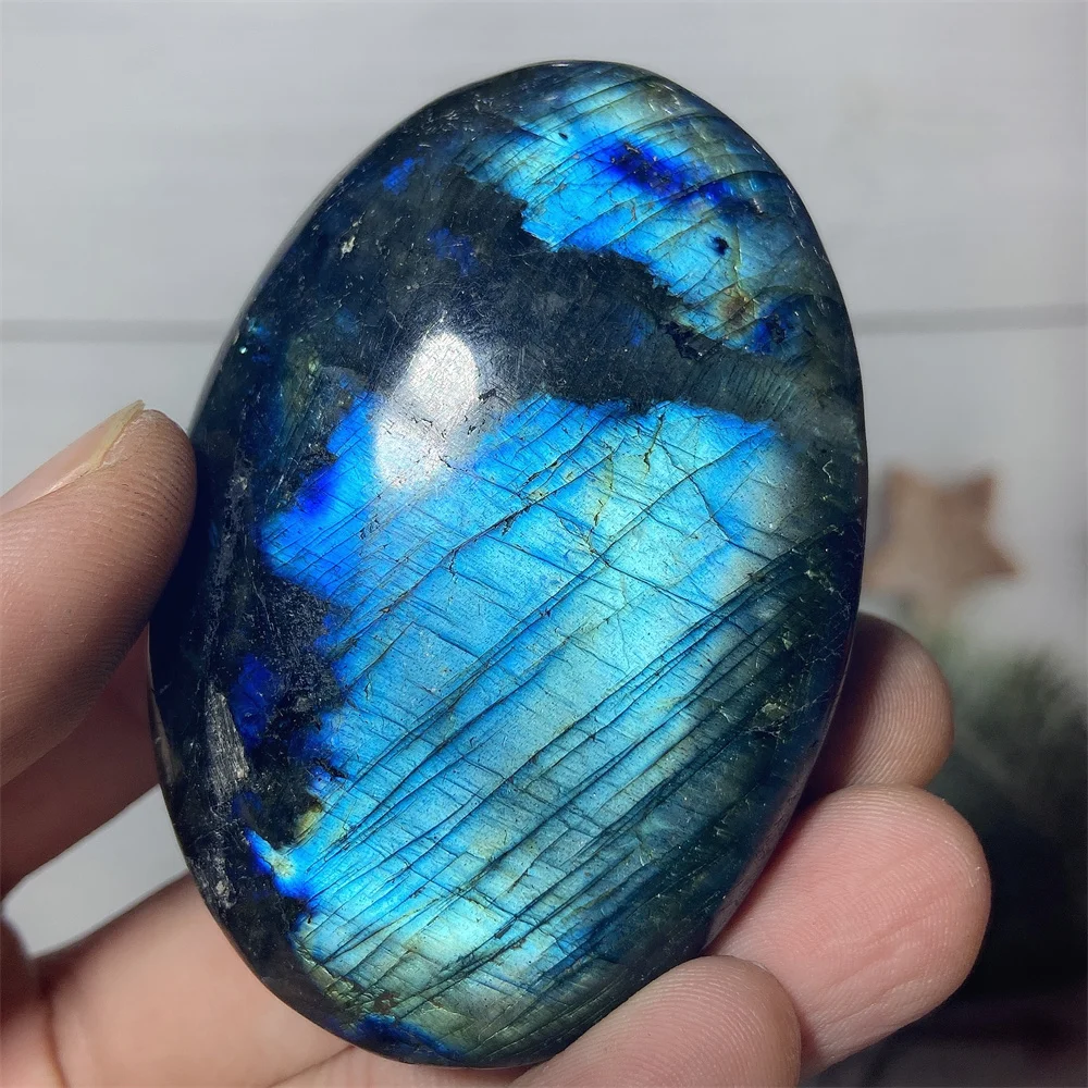 

Healing Natural Polished Labradorite Palm Crystal Flashy Blue Gardening Colorful Home Decoration Ornaments Gift