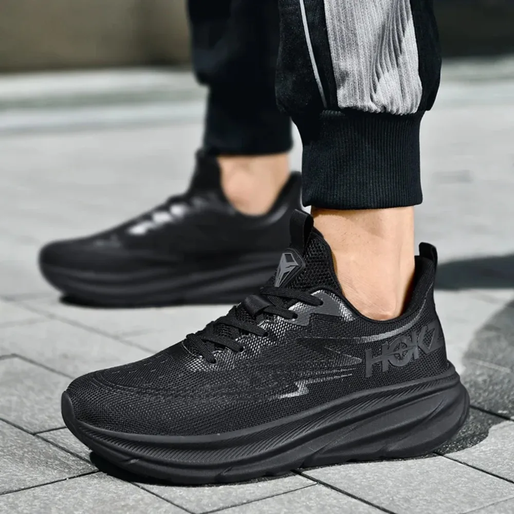 أحذية الجري الجديدة للرجال والنساء أحذية الجري القابلة للتنفس خفيفة الوزن أحذية المشي أحذية رياضية فاخرة للجيم