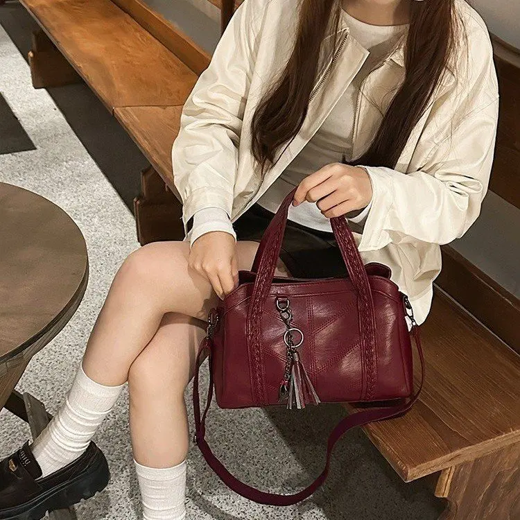 

Новая европейская и американская сумка через плечо 2026 года, большая вместительная ретро-сумка для мамы, сумка-тоут