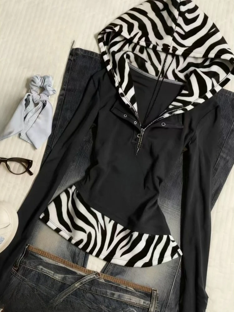Y2k Aesthetic Zebra-Stripe Patchwork Hooded T-shirt Streetwear Vintage Grunge Slim Fit Tees Women Harajuku Gothic Punk Tshirts
