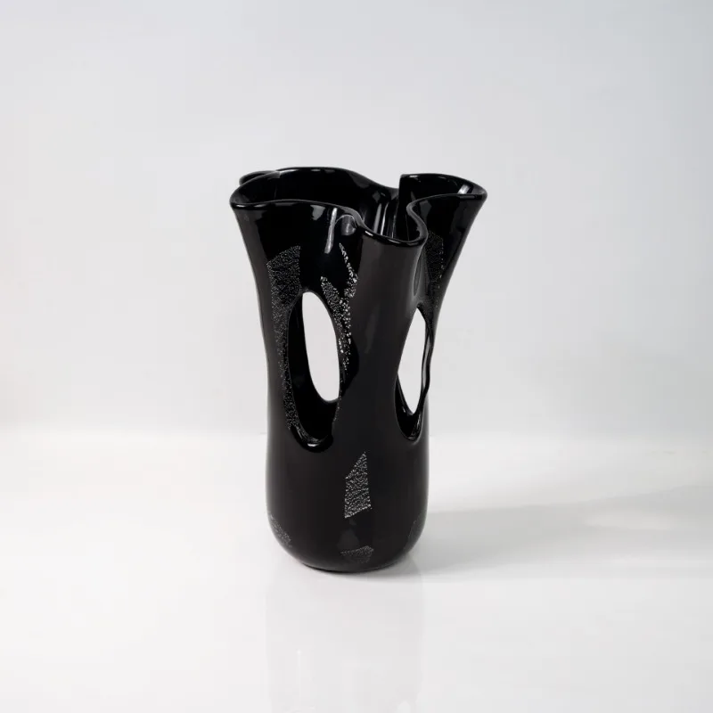 Medieval classic black petals hollow black glazed vase high-end club hotel model room home decoration