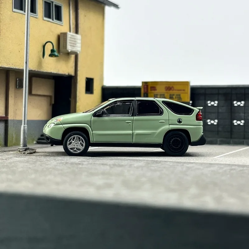 GOC moulé sous pression 1/64 échelle Pontiac alliage modèle de voiture Pontiac Aztek jouer véhicules jouets à collectionner pour les garçons boîte d'origine