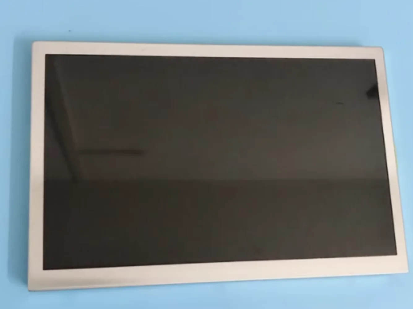 VGG 804806 -LA ЖК-экран