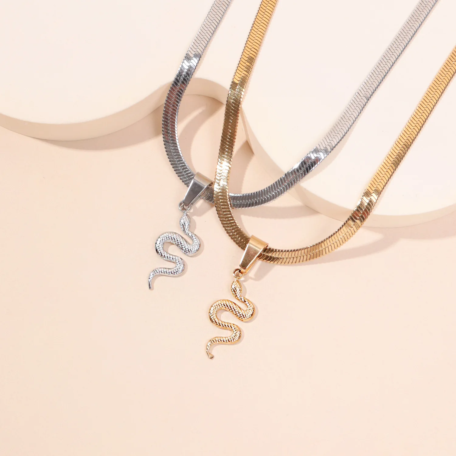 3mm Width Women Stainless Steel Flat Blade Chain Snake Pendant Necklace for Men Women Trendy Accessory Choker Jewelry Gift