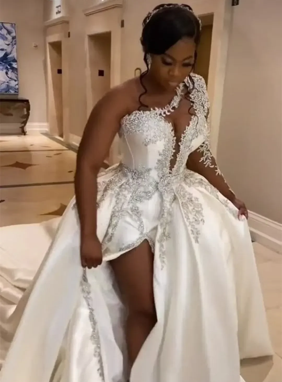 Customized One Shoulder Satin Wedding Dress With Detachable Train Long Seeve Beaded Lace Appliques Sexy African Bride Gown Wear