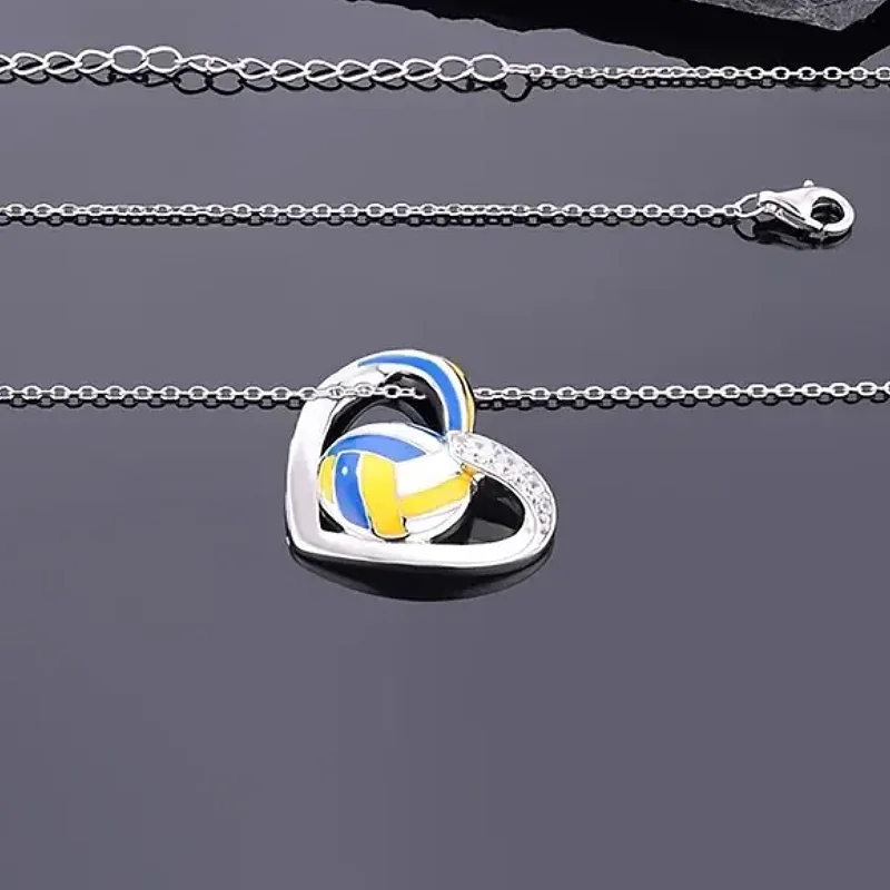 Huitan Einzigartiges Design, sportlicher Stil, Volleyball-Herz-Anhänger-Halskette, eingelegter, glänzender Zirkonia für Damen, Party, Alltag, Accessoires