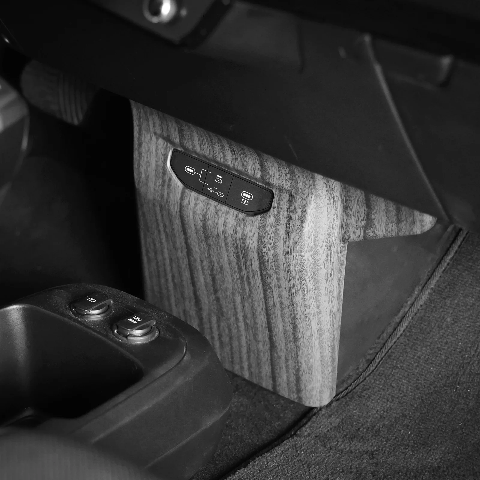 

For Kia EV6 2025 2026 Console Center USB Charging Lighting Port Cover Front Anti Kick Panel Frame Trim Car Interior Moldings