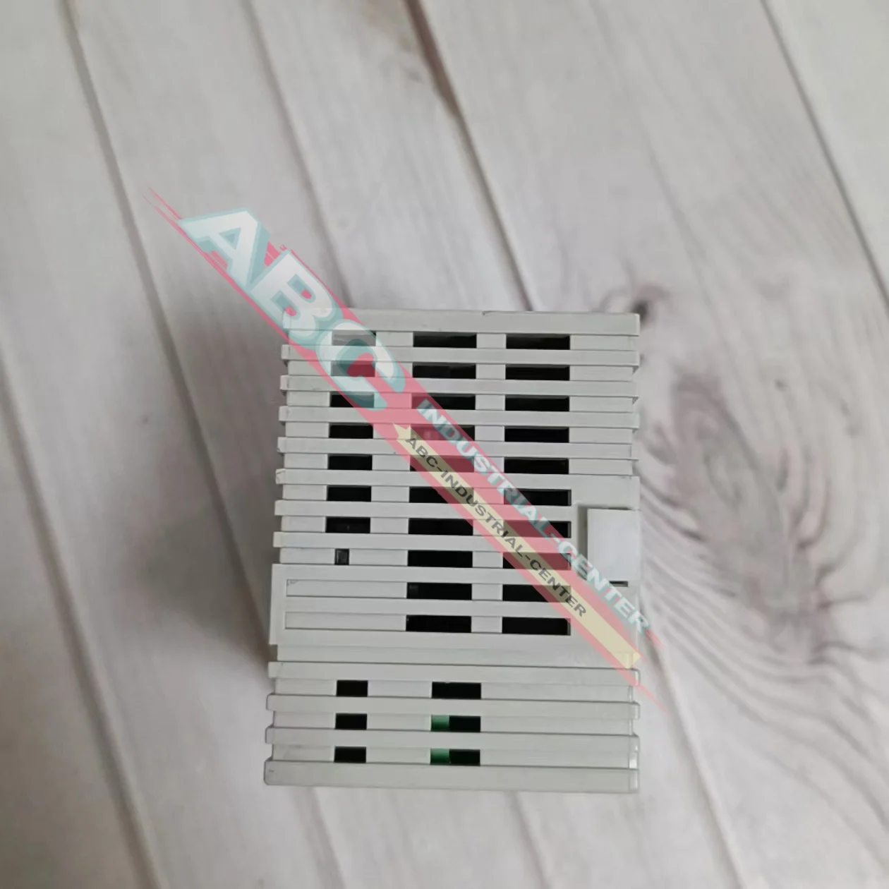 โมดูล PLC รุ่นใหม่ DVP32EC00R3 DVP32EC00T3