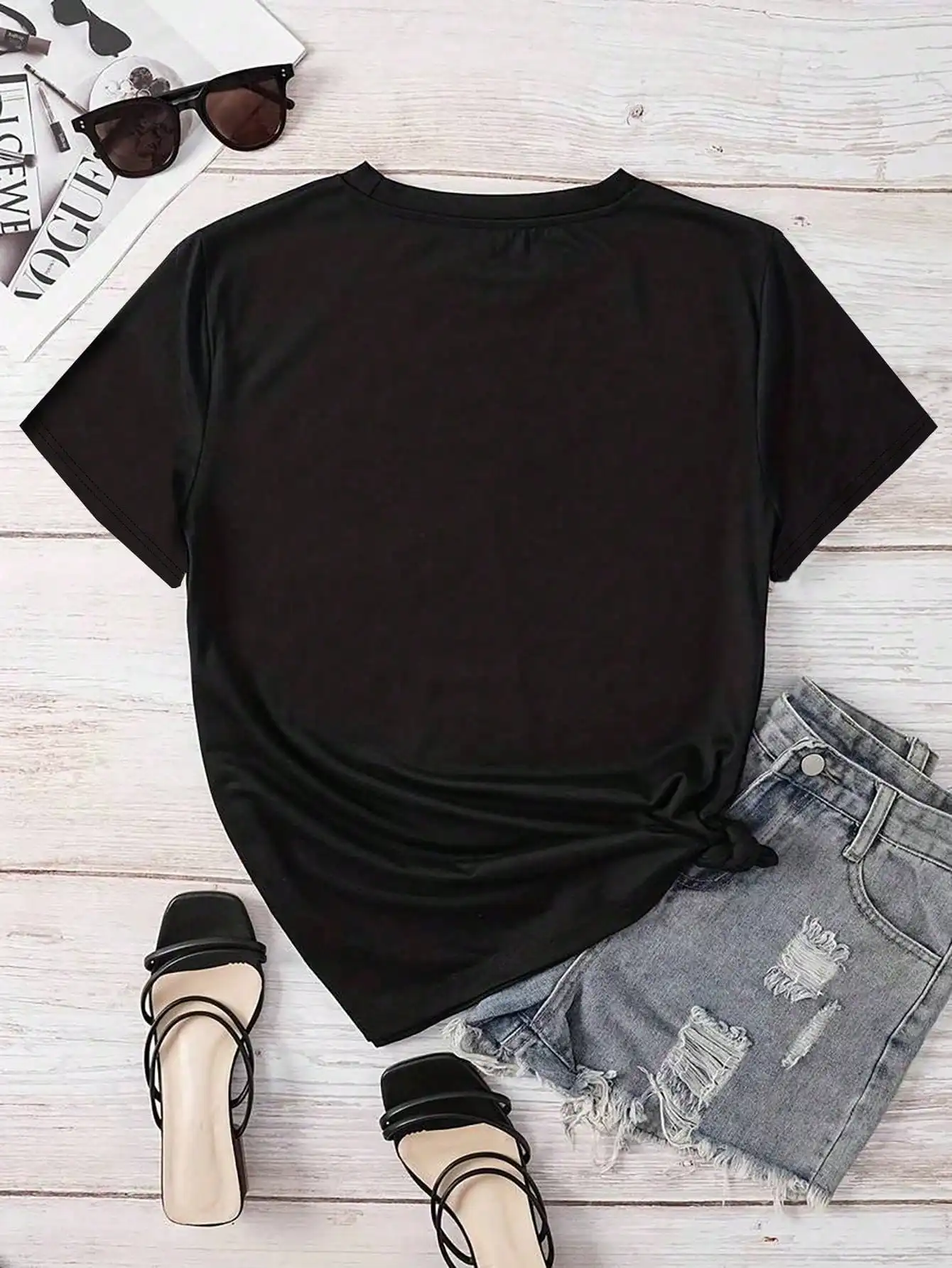 プラスサイズトップス女性服ラウンドネック夏服クールなヘッドフォン滴下色パターンプリント半袖 Tシャツ