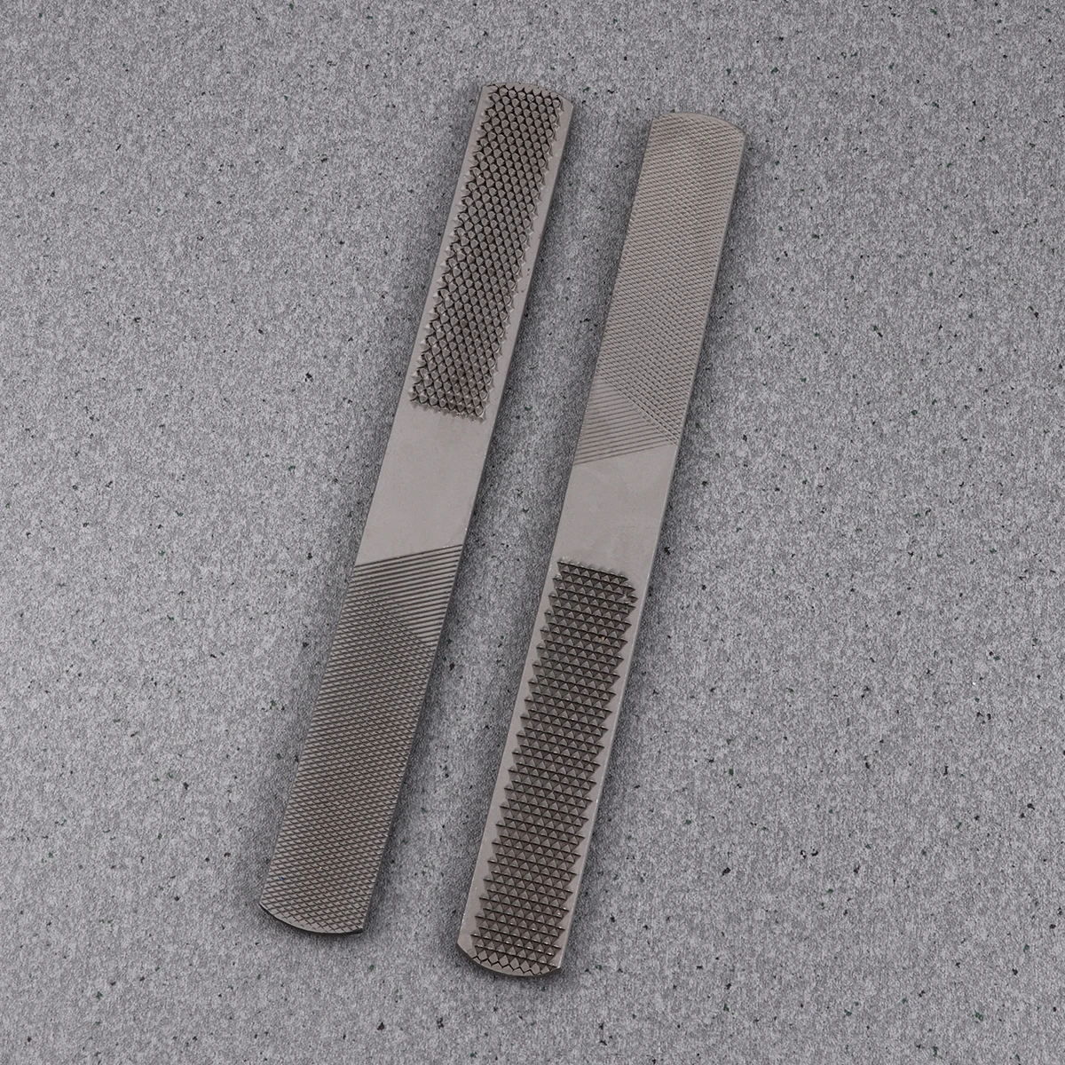 

2pcs 4 In 1 Carbon Steel Rasp File 8 Inch Woodworking File Hand Tool For Wood Carving Grinding File Carpenter Tool (Silver)