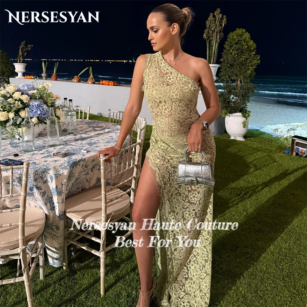 Nersesyan luxe dentelle sirène robes de soirée une épaule fente latérale BiyaAppliques sans manches robe de soirée formelle personnalisée
