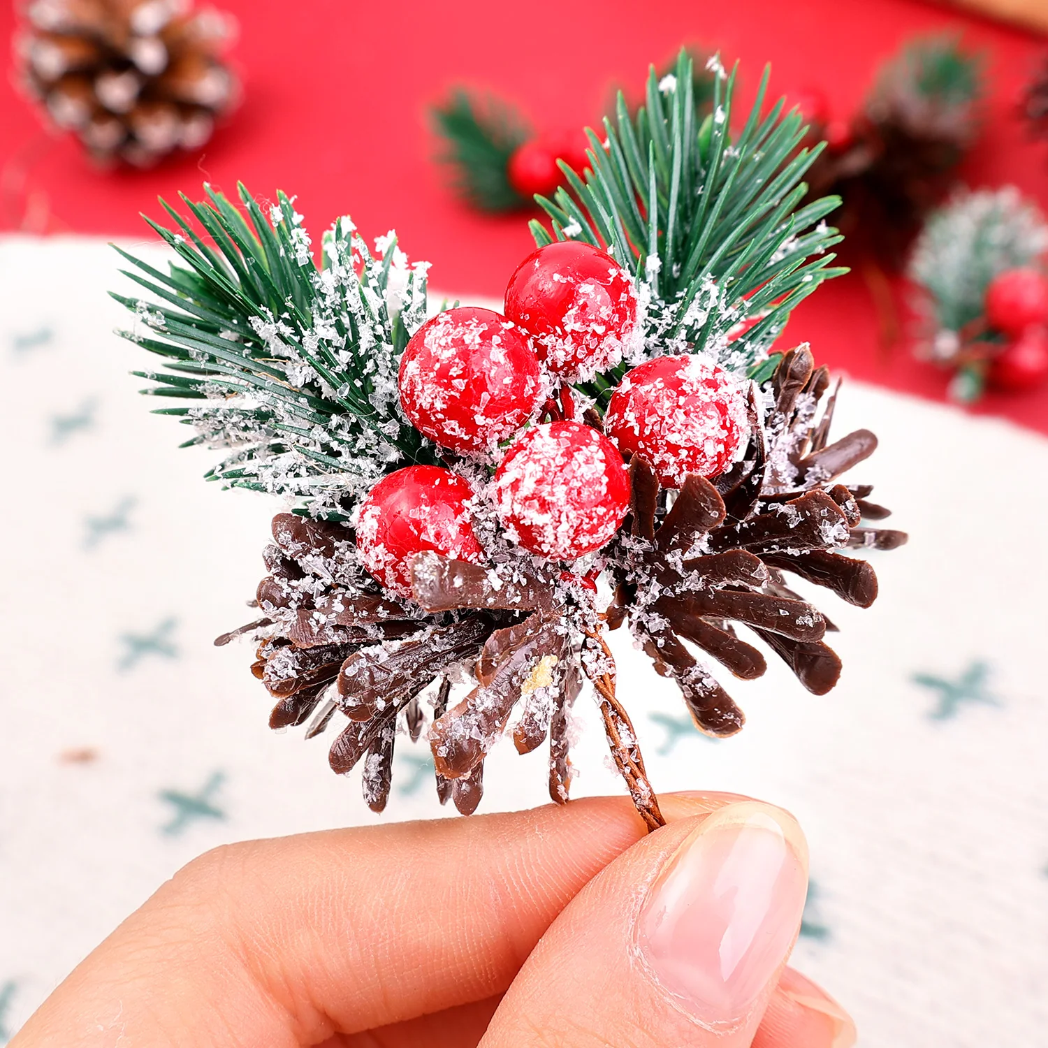 5/50 قطعة عيد الميلاد التوت ينبع دائم الخضرة الثلوج توافدوا فرع الصنوبر الاصطناعي التوت ديكور الصنوبر مخروط شجرة عيد الميلاد فروع الإبر #2