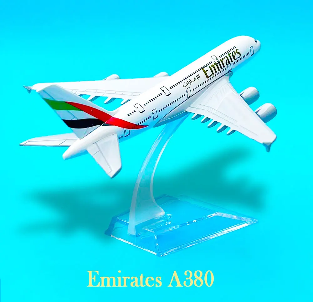 

Масштаб 1:400 Модель самолета авиакомпании EMIRATES A380 авиакомпании Боинг-идеальное дополнение к любой коллекции литых самолетов