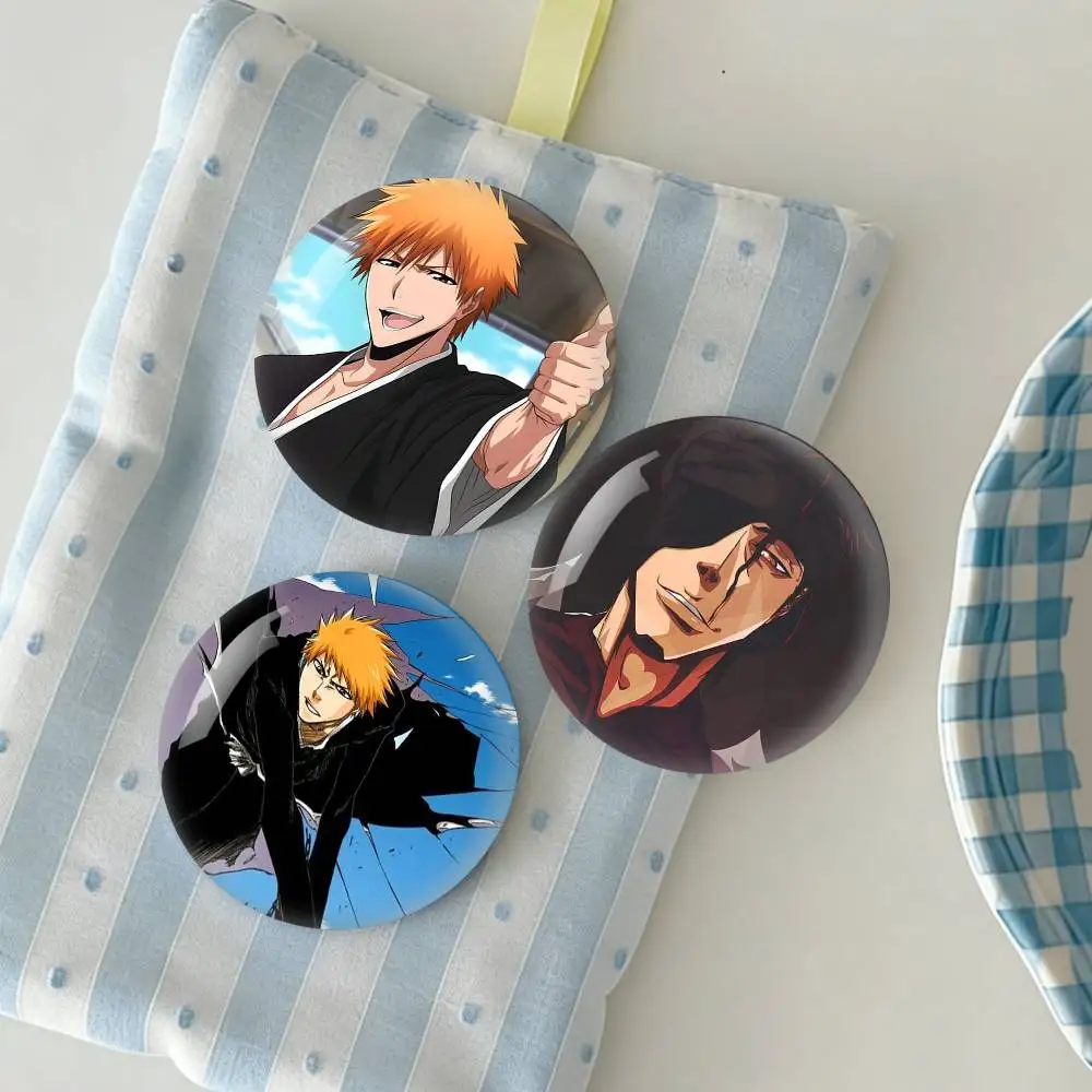 

B-Bleach Ichigo Kurosaki S-Sosuke Badge Tinplate Soft Button Pin Brooch Metal Badge Custom Jewelry Accessories Hat Bag Lapel