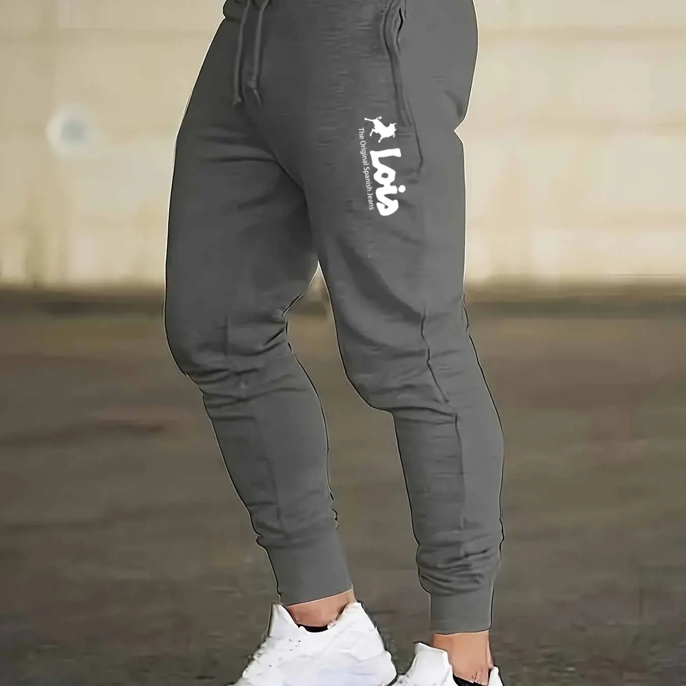 

Мужские повседневные джоггеры (1 шт.) для весны и осени, с завязками на талии, с буквенным принтом, 100% полиэстер, трикотаж, слегка эластичные, свободного кроя