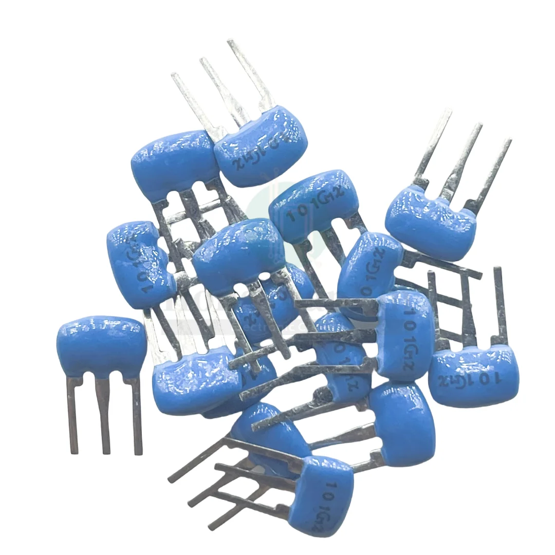 

50PCS/ Ceramic Filter CSC101 101MHZ 101M 101 in-line 3-pin blue