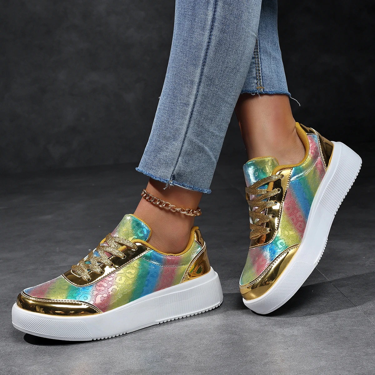Damen-Skate-Sneaker mit Regenbogen-Farbverlauf, glänzend, modisch, vielseitig, Street-Trend, lässige Plateauschuhe – Detail 4
