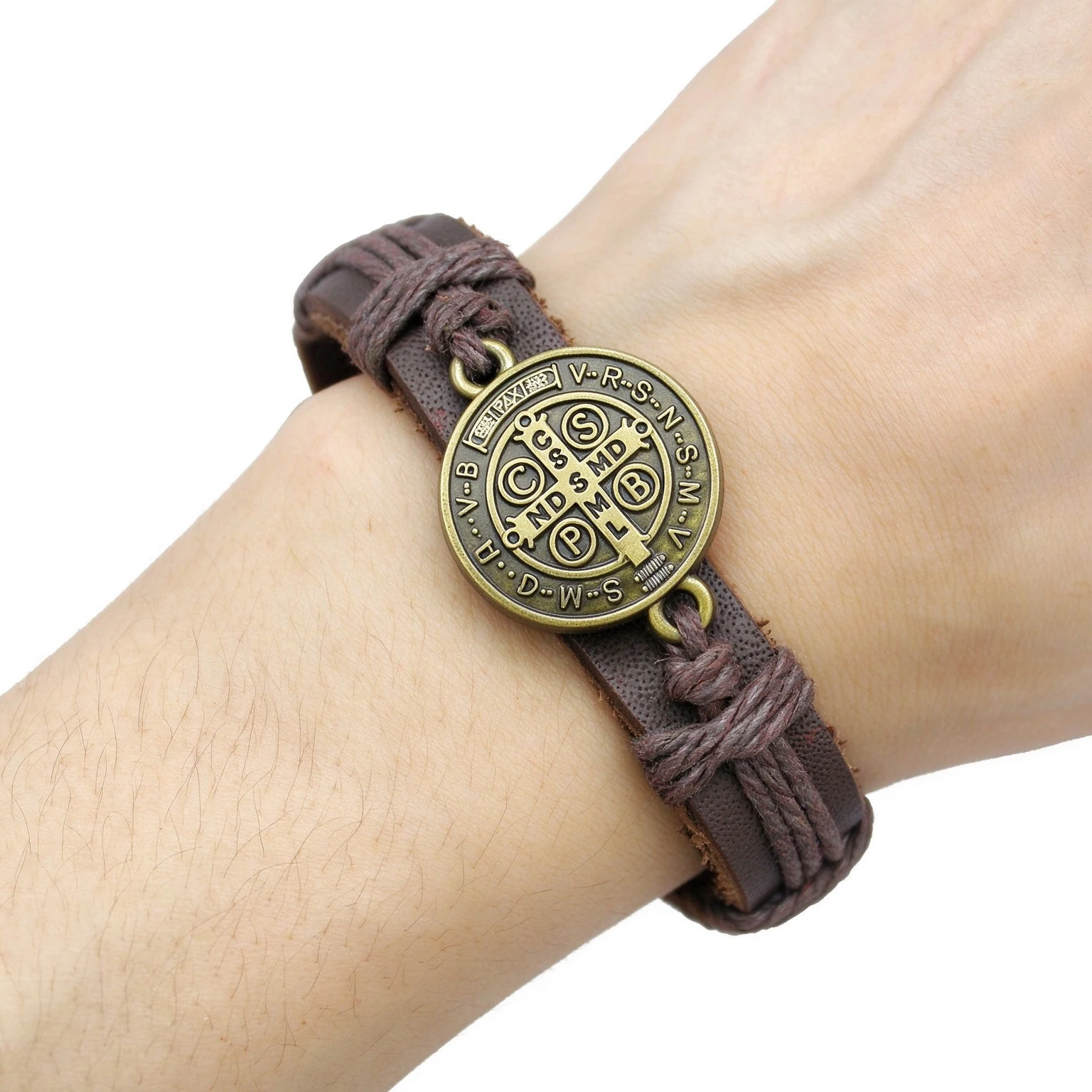 Katholisches religiöses Armband mit Medaille des Heiligen Benedikt, aus Leder, für Damen, Armreif, modisches Schmuckaccessoire, Geschenk. – Detail 1