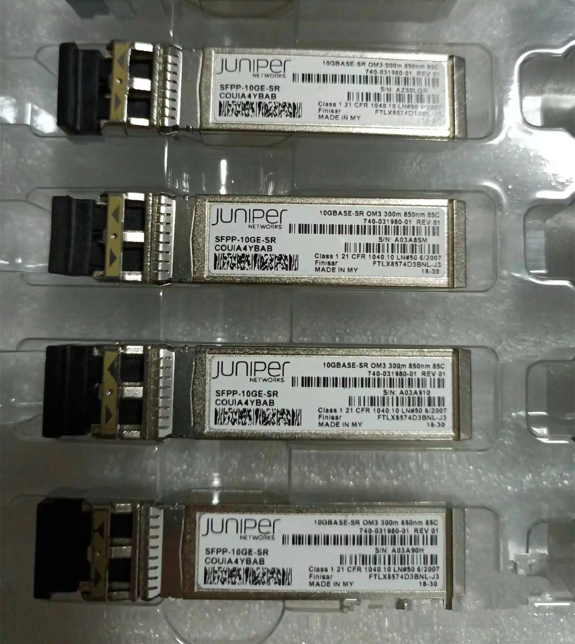 Juniper Networks 10G Fiber Module 10GB SFP 850nm Switch 10GBASE SR OM3 300M 740-031980-01 SFPP-10GE-SR FTLX8574D3BNL-J3