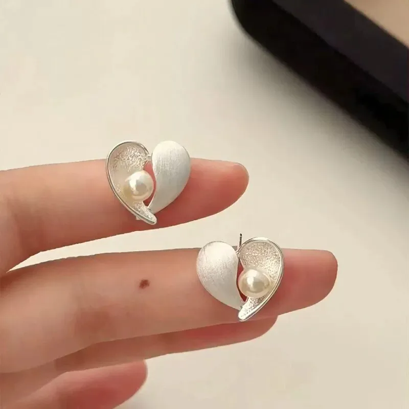 GANPUP Minimalistische Silberfarbene Creolen für Damen, Koreanische Mode, Neuer Ohrschmuck, Geschenk für Party und Urlaub. – Detail 5