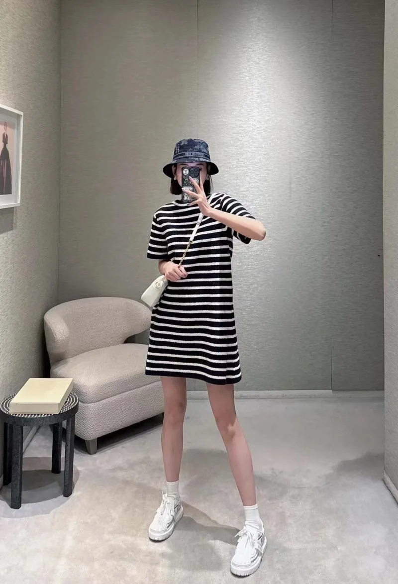 

Girls' style women's dress fashionable youthful vitality blue and white stripes slimming A-line knitted short skirt