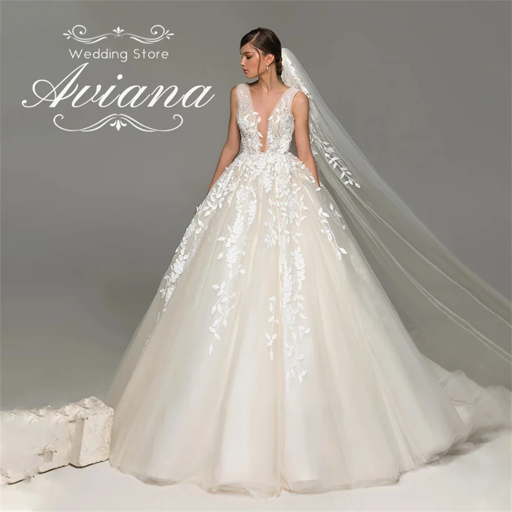 

Aviana Customized A-Line Lace Floral Embroidery Deep V-Neck Wedding Dress Backless Sleeveless Elegant Charming Appliques 2025