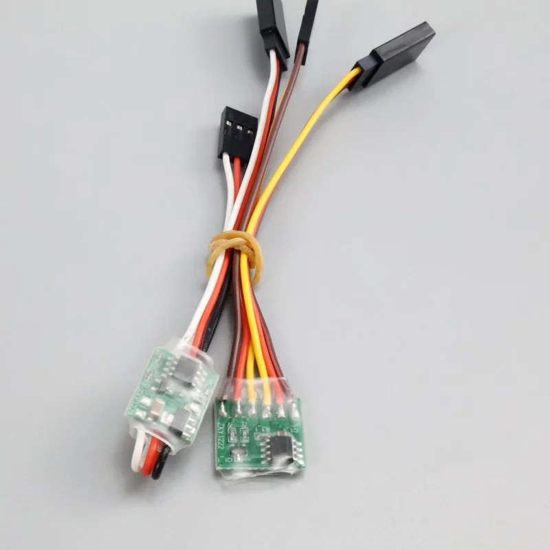 4 Uds Servo inversor Universal señal 4-6V/3,6 V-24V marcha atrás bajo/alto voltaje para RC Servo avión cola en V