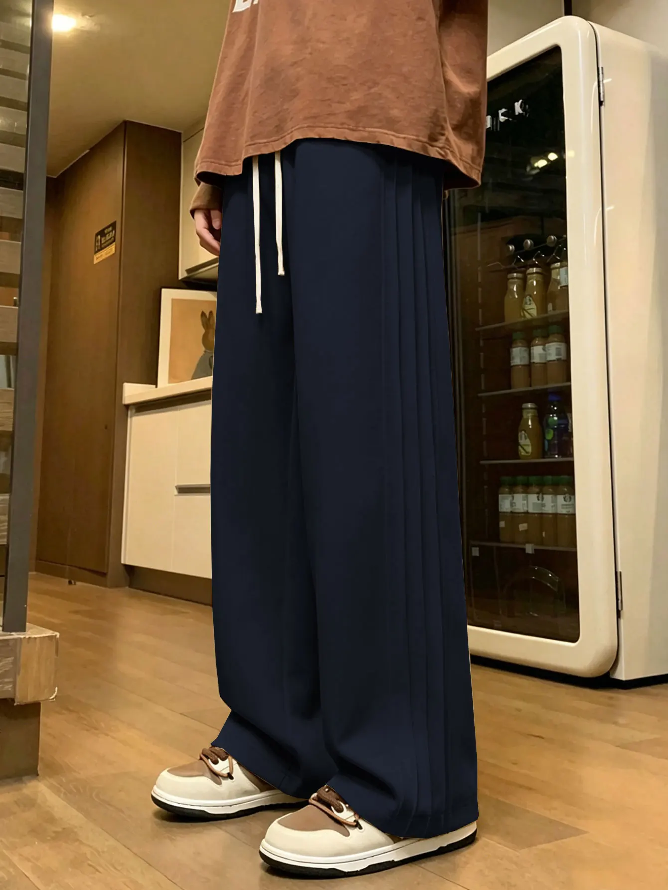 Herren-Freizeithosen, Locker Geschnittenes Design mit Weitem Bein, Elastischer Bund, Bequem für den Alltag, Modische Herrenbekleidung, Trendig und Stilvoll – Detail 6