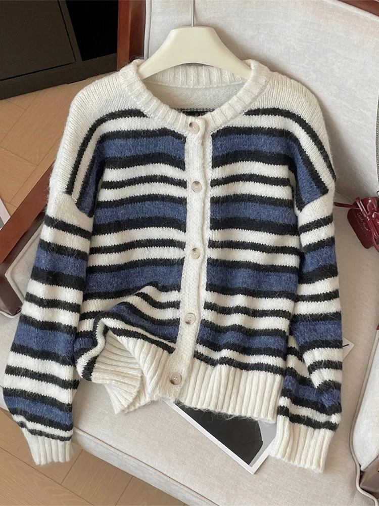 Women's Striped Cardigan Sweater Harajuku Korean Y2k Long Sleeves O-Neck Cashmere Sweaters Jumper Vintage 2000s Clothes Autumn