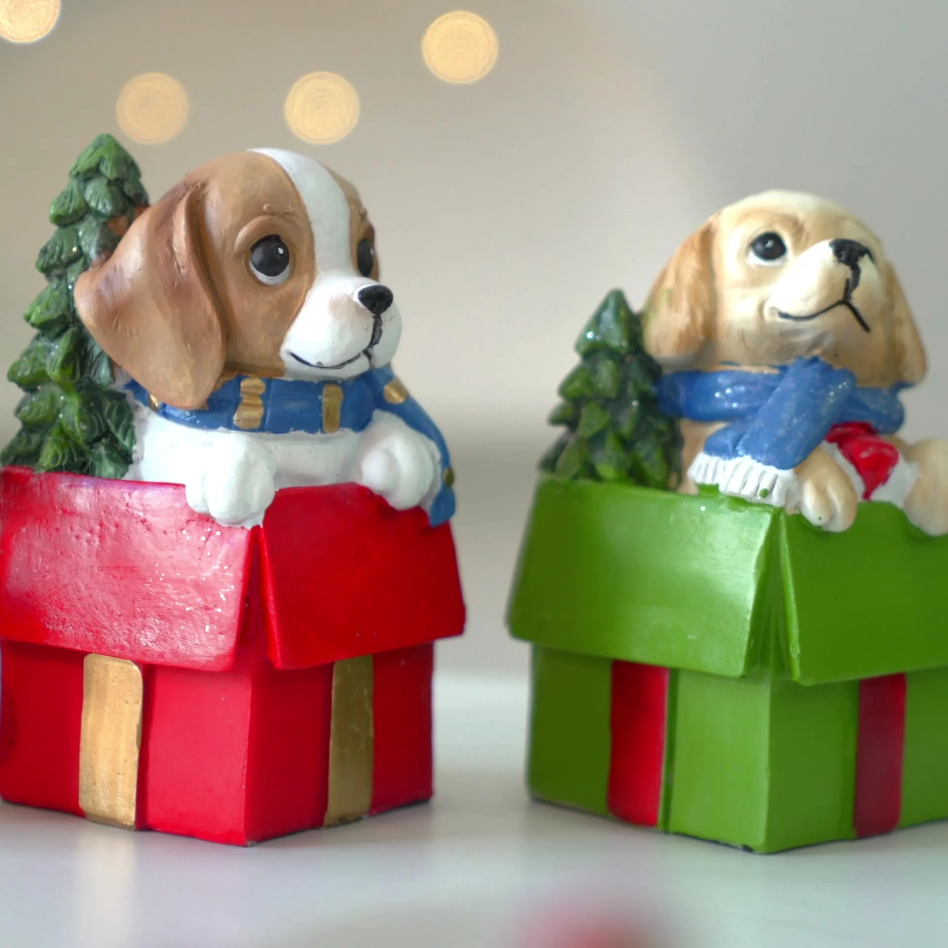 New Christmas Resin Dog Gift Pack Desktop Ornament Home Tavern Store Display Window Festive Atmosphere Creativity Decoration