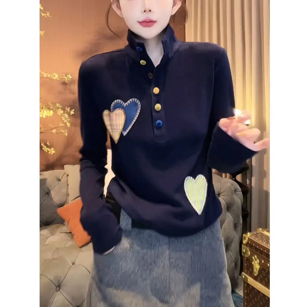 Double Sided Velvet Colored Heart Patch Embroidered Long Sleeved T-shirt Women Autumn and Winter Loose and Slimming Bottom Top