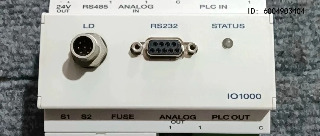 560-310 IO1000 Modular Leak Detector Interface with External Controller Rail Installation