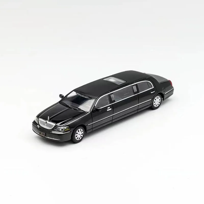 Diecast Original 1:64 Scale Lincoln City Stretch Limousine Simulation Alloy Car Model Static Decoration Collectible Gift Toy