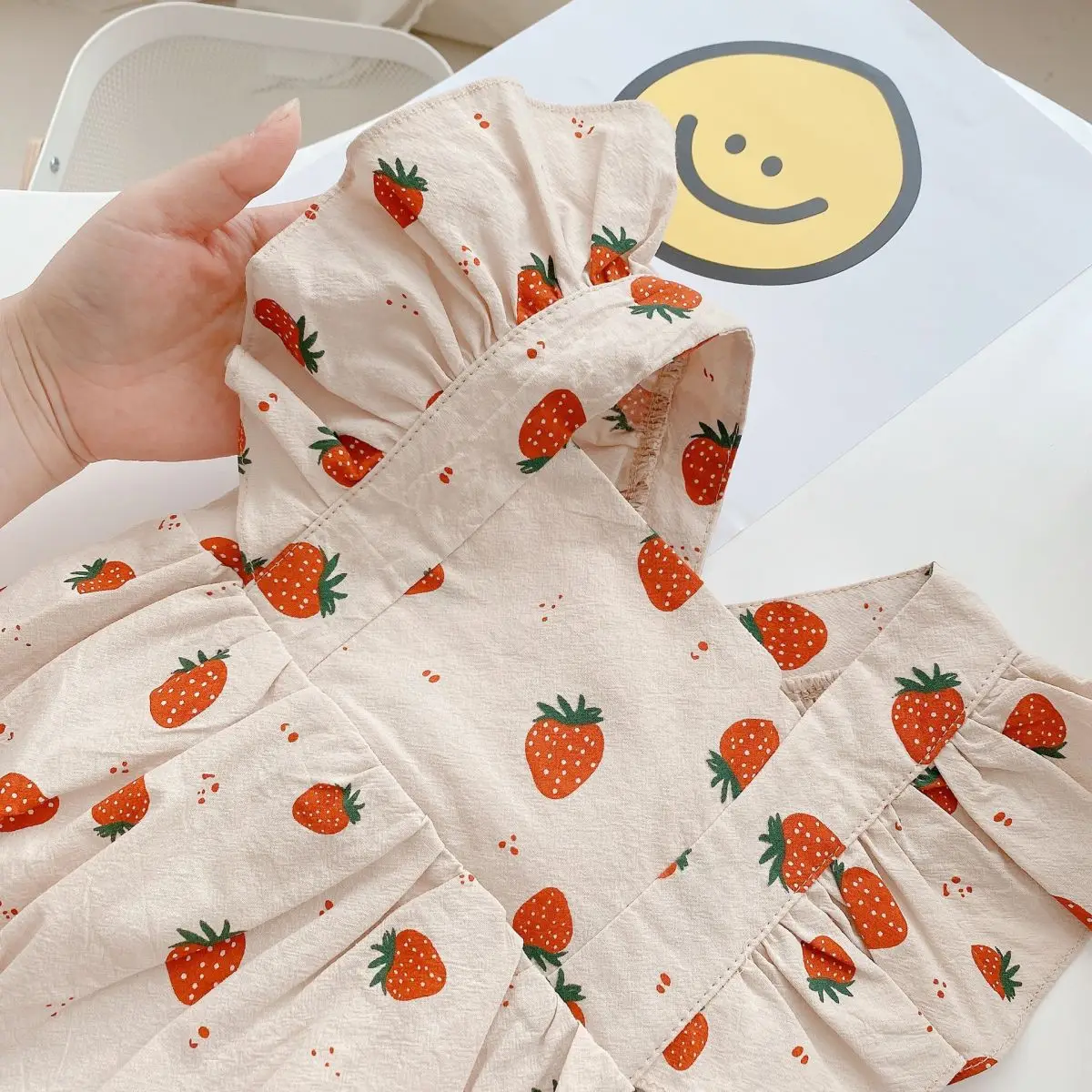 2023 NEW IN Summer Infant Newborn Princess Fly Sleeve Strawberry Print Outfits Kids Baby Girls Jumpsuits Outwear Bodysuits