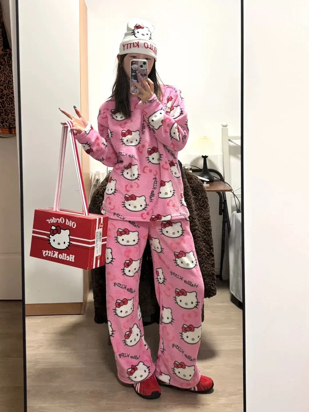 Hiver Hello Kitty pyjamas ensemble flanelle pantalon Kawaii dessin animé pyjama costume chaud épaissi femme pantalon en peluche Homewear mignon vêtements de nuit