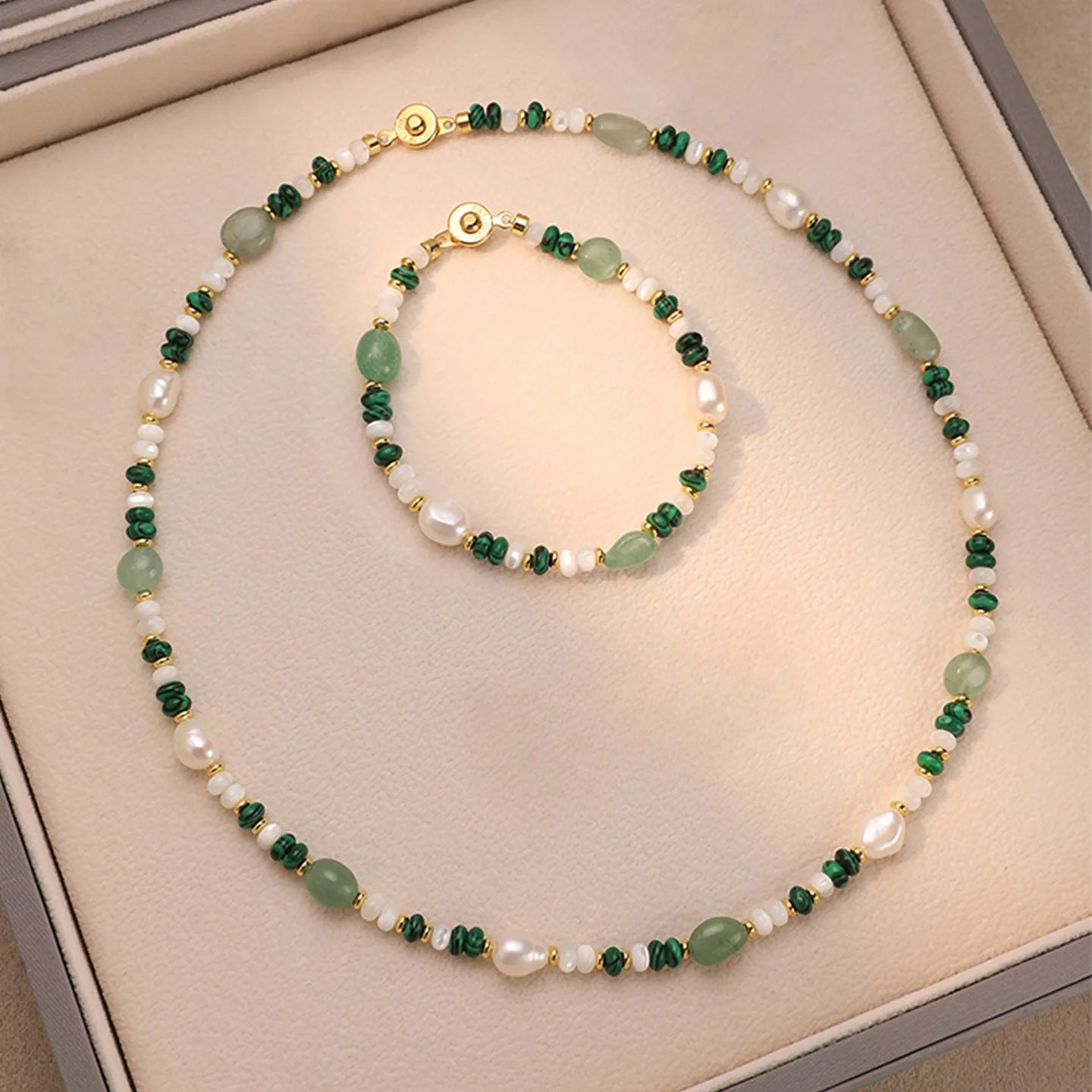 Hochwertiges Trendiges Natürliches Süßwasserperlen- & Grüner Jadestein 14K Vergoldetes Damen-Schmuckset Frauen Halskette Armband Geschenke – Detail 2