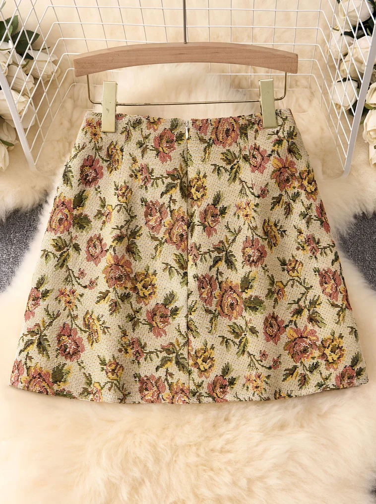 Ladies Bohemian Flower Jacquard High Waist Mini Skirt with Slit