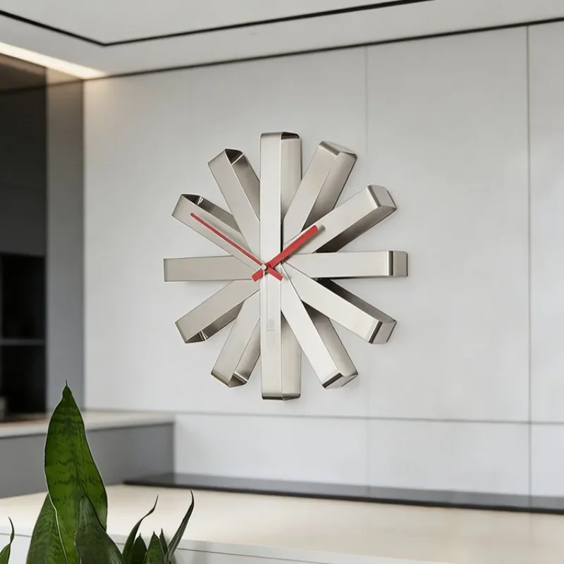 Stainless Steel Wall Clock Geometric Minimalist Wall Clock Creative Interesting Household Hanging Clocks Decoration Accessories