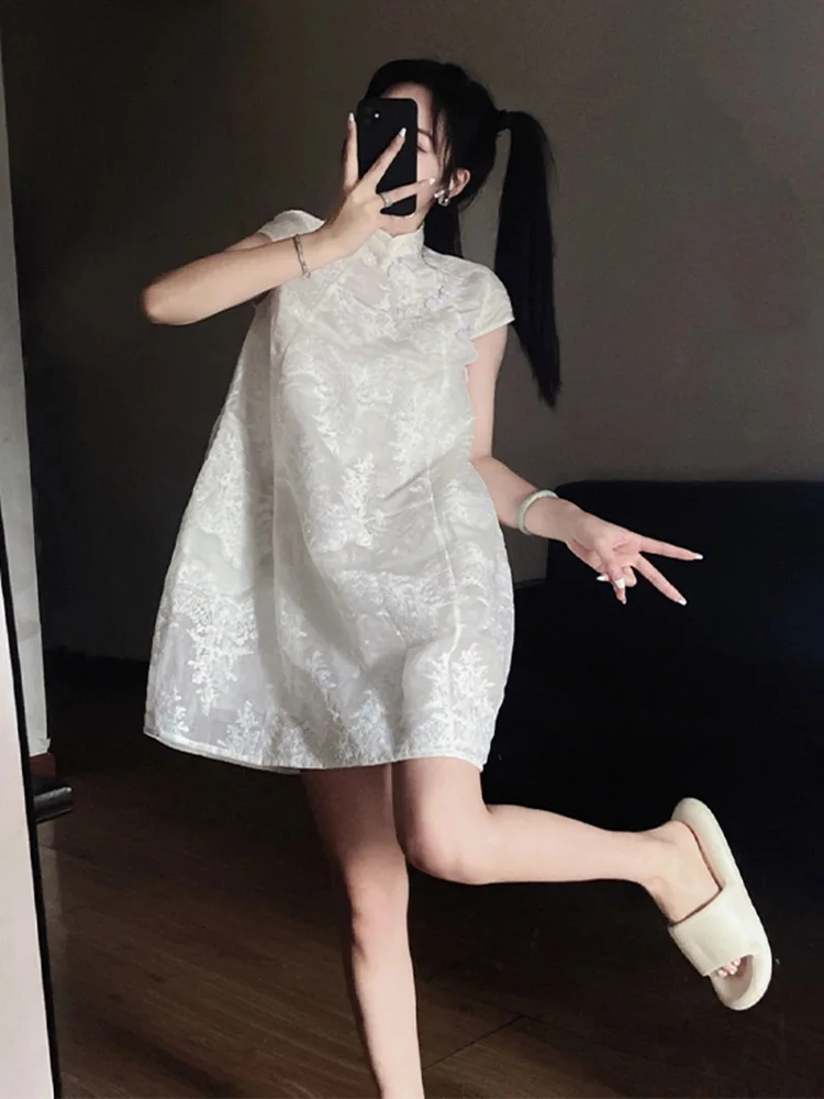 nuovo-abito-estivo-in-stile-cinese-retro-rinnovato-bianco-con-ricami-vestito-ampio-e-versatile-per-donne-casual-ed-elegante-alla-moda